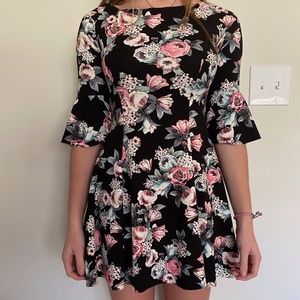 Boutique Floral Dress - Very Flattering